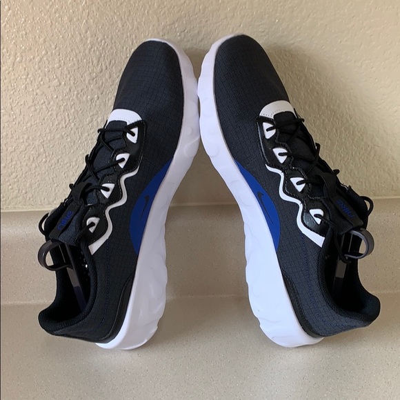 New Nike Explore Strada - Picture 6 of 8